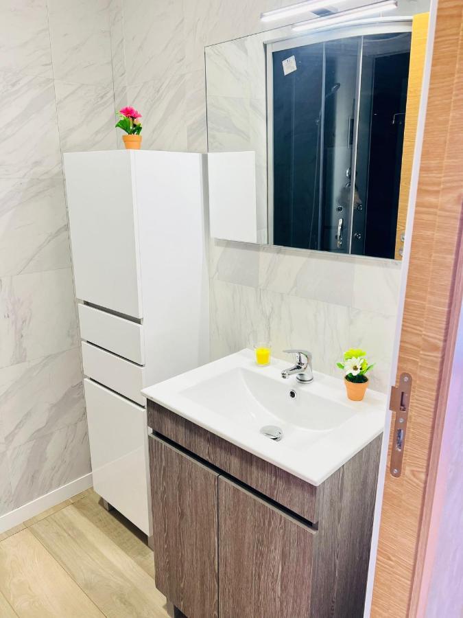 Gião Hostel Golden Star מראה חיצוני תמונה